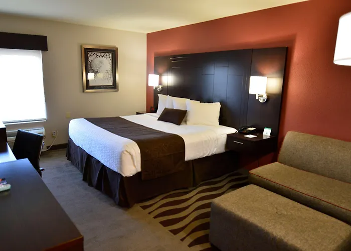 Best Western Plus Lee\'s Summit Hotel&Suites